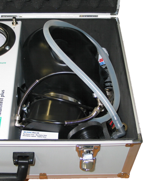 Multitest plus: accessories neatly stowed away